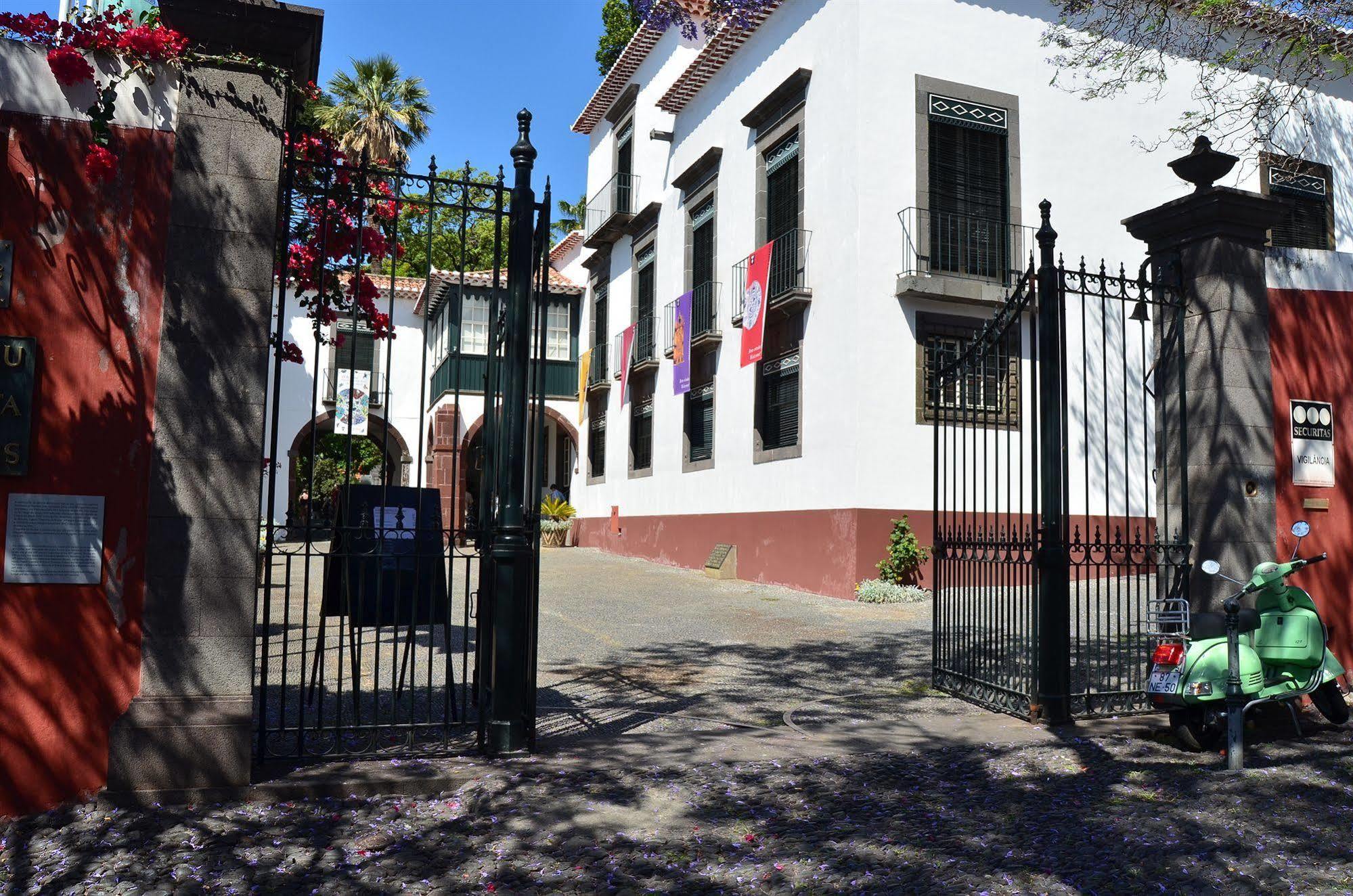 Residencial Mariazinha By Petit Hotels フンシャル エクステリア 写真